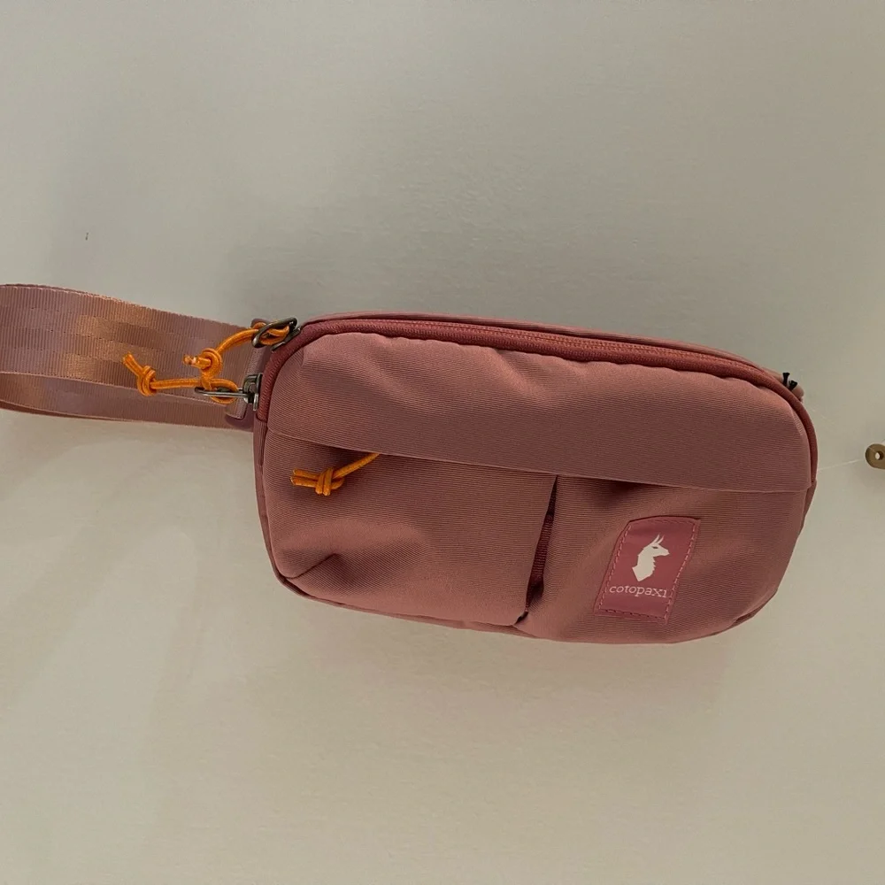 Cotopaxi Todo 2L Hip Pack - Cada Día in Dusty Rose Belt Bag - Picture 4 of 4